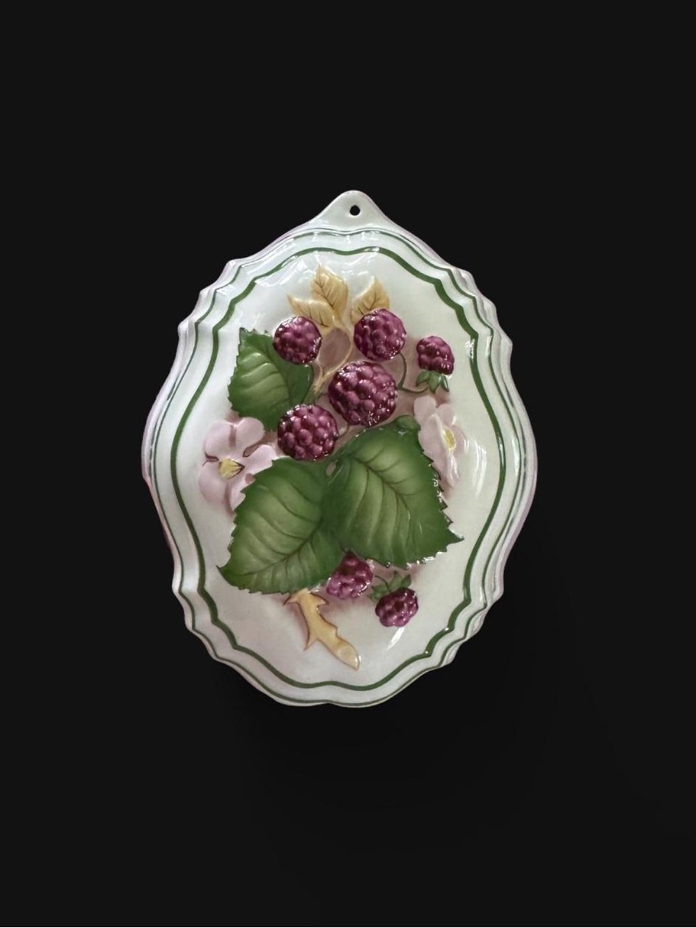 Franklin Mint Le Cordon Bleu Blackberry Wall Decor